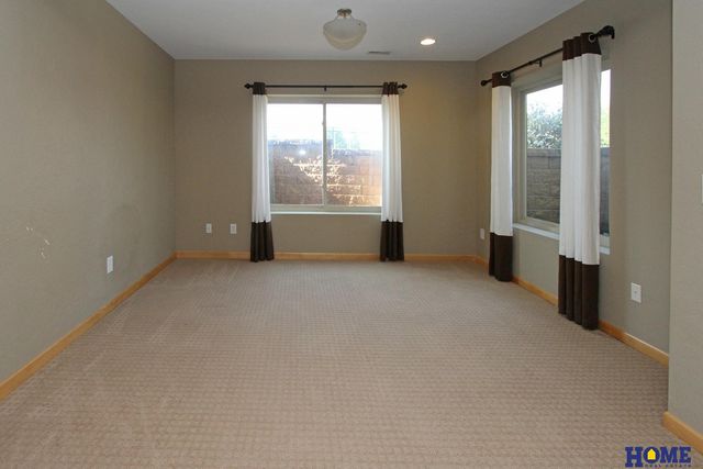 5335 Troon Drive, Lincoln, NE 68526