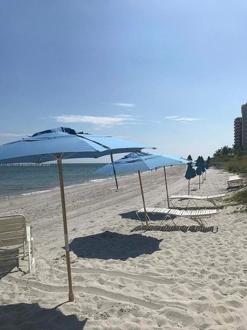 881 Ocean Dr TH11, Key Biscayne, FL 33149