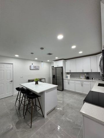 632 Las Palmas Park, Boynton Beach, FL 33435