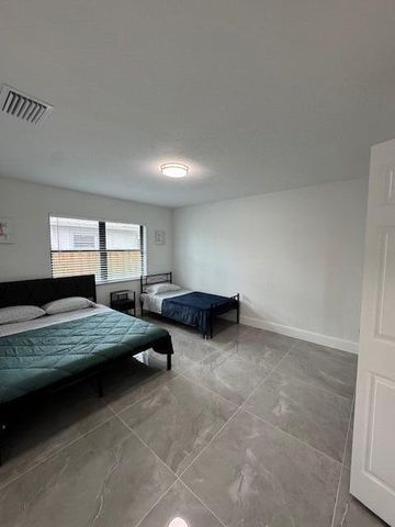 632 Las Palmas Park, Boynton Beach, FL 33435