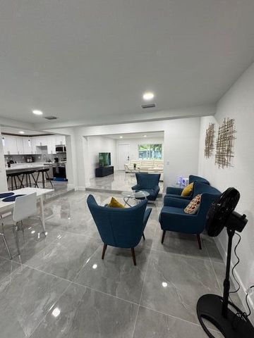 632 Las Palmas Park, Boynton Beach, FL 33435