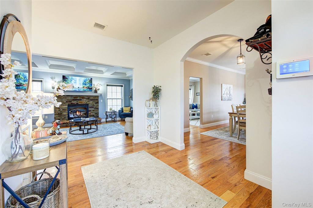 20 Tanyas Court, Monroe, NY 10950 — photo 2