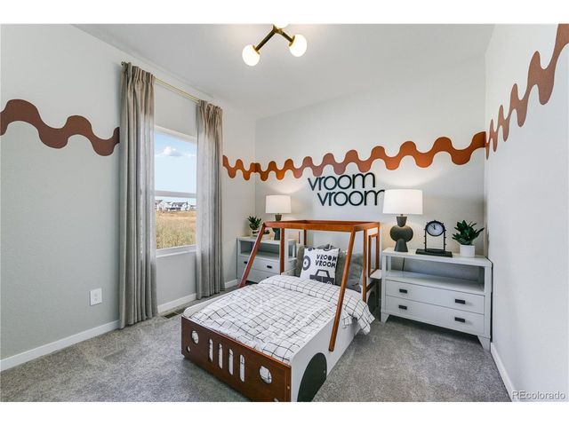 1662 Drumming Dr, Windsor, CO 80550