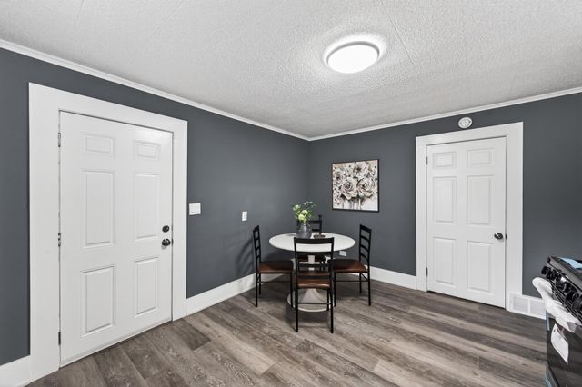 1058 Arcade Street, Saint Paul, MN 55106