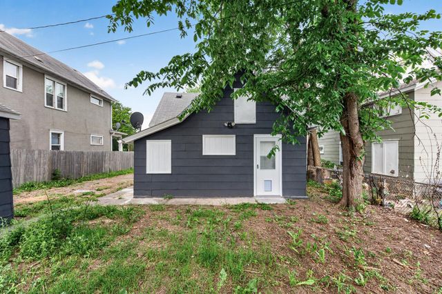 1058 Arcade Street, Saint Paul, MN 55106