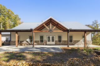 594 Highway 100, Centerville, TN 37033