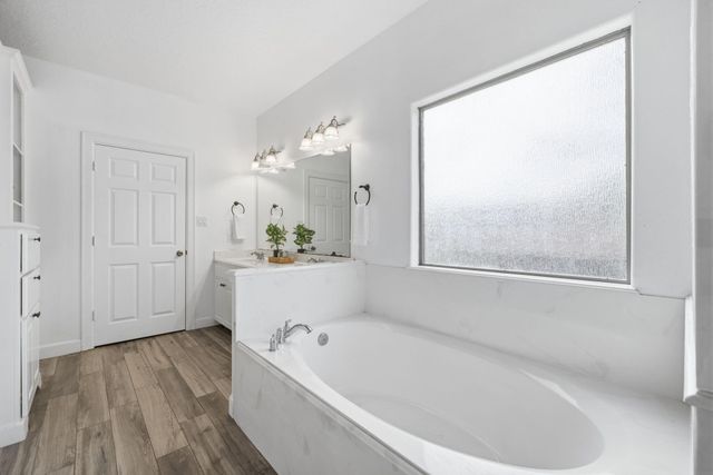 20407 Deer Run Road, Damon, TX 77430