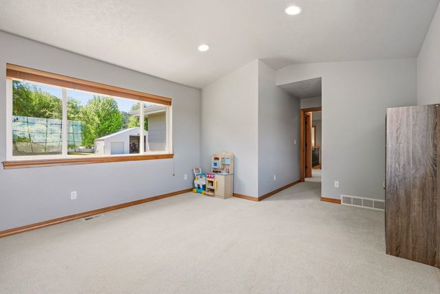 4429 S Williamson Ln, Spokane, WA 99223