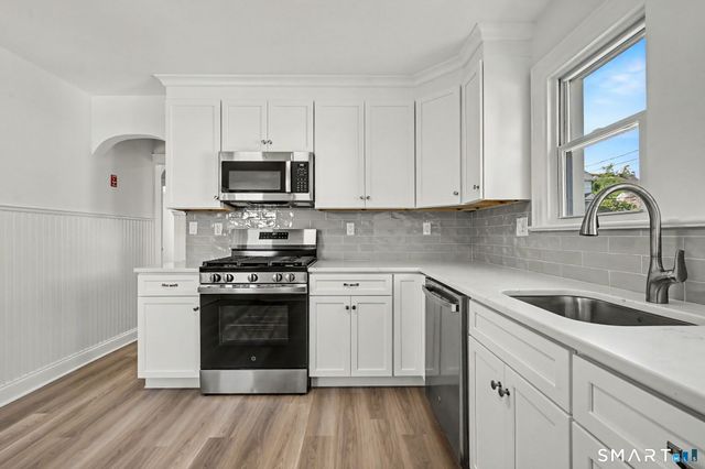 15 Whitmore Lane, Stamford, CT 06902
