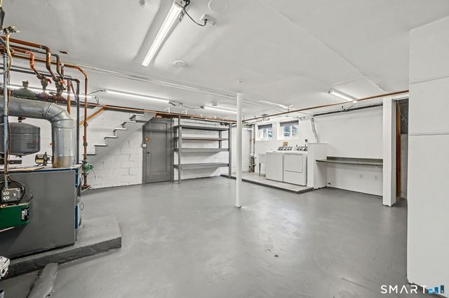 15 Whitmore Lane, Stamford, CT 06902