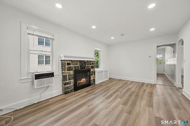 15 Whitmore Lane, Stamford, CT 06902