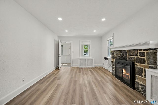 15 Whitmore Lane, Stamford, CT 06902