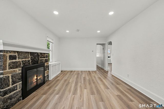15 Whitmore Lane, Stamford, CT 06902