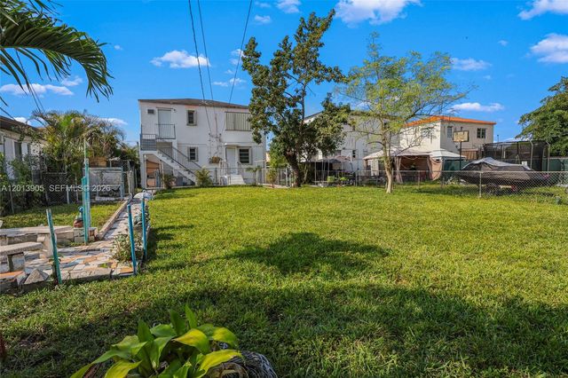 351 E 14th Street, Hialeah, FL 33010