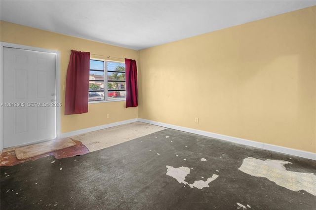 351 E 14th Street, Hialeah, FL 33010