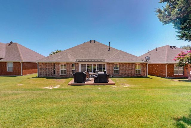 1115 Cresthaven Drive 13, Cedar Hill, TX 75104