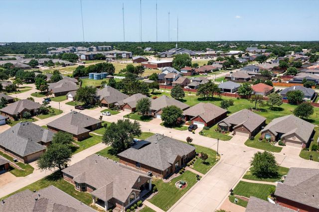 1115 Cresthaven Drive 13, Cedar Hill, TX 75104