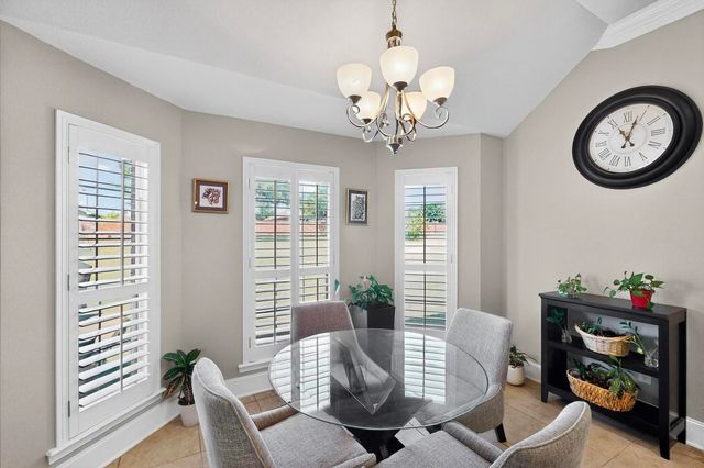 1115 Cresthaven Drive 13, Cedar Hill, TX 75104