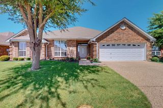 1115 Cresthaven Drive 13, Cedar Hill, TX 75104