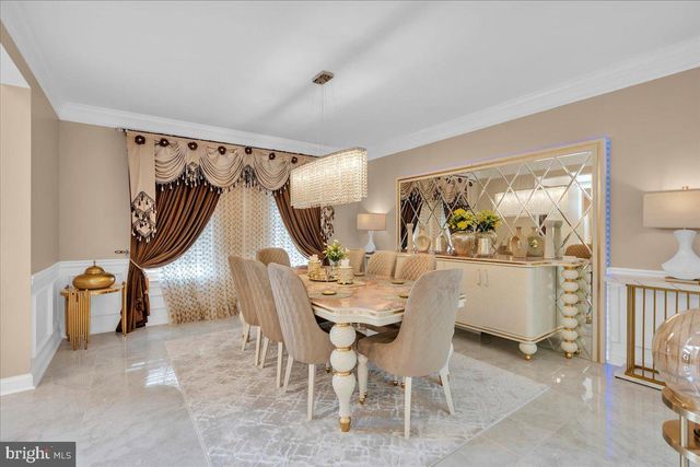 14 CROFTON CHASE CT, Marlton, NJ 08053