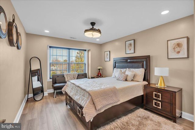 14 CROFTON CHASE CT, Marlton, NJ 08053