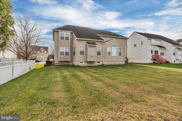 14 CROFTON CHASE CT, Marlton, NJ 08053