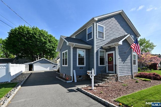 115 Laurel Avenue, Pompton Lakes, NJ 07442