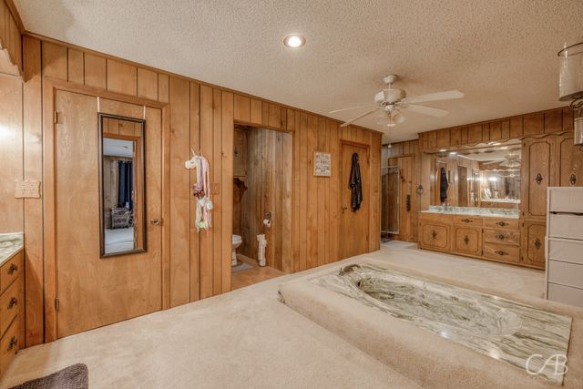 33 Avenue A NW, Hamlin, TX 79520