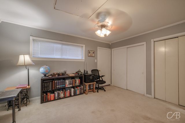 33 Avenue A NW, Hamlin, TX 79520