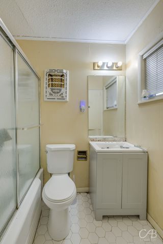 33 Avenue A NW, Hamlin, TX 79520