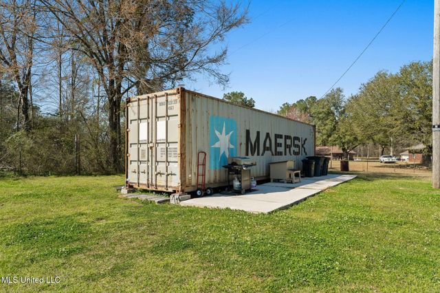 73 Mcleod Lane, Bassfield, MS 39421