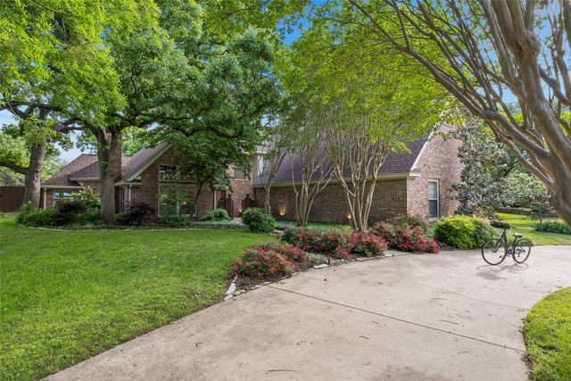 1355 Woodbrook Lane, Southlake, TX 76092