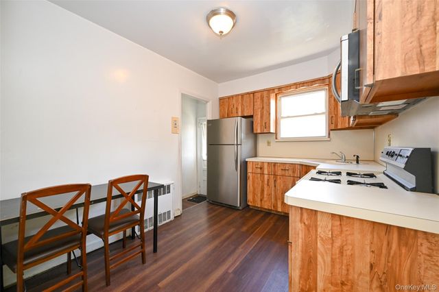 65-31 171st Street, Fresh Meadows, NY 11365