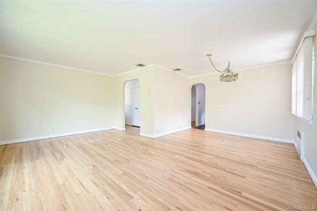 65-31 171st Street, Fresh Meadows, NY 11365