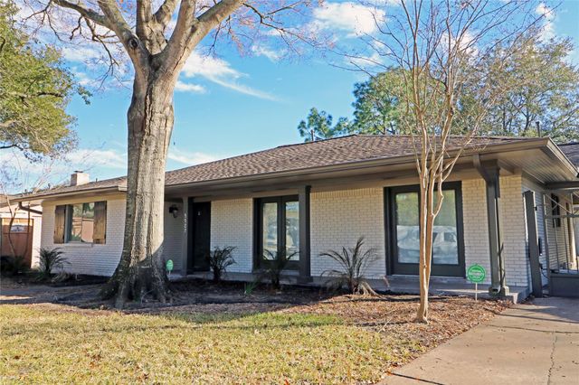 5527 Valkeith Drive, Houston, TX 77096