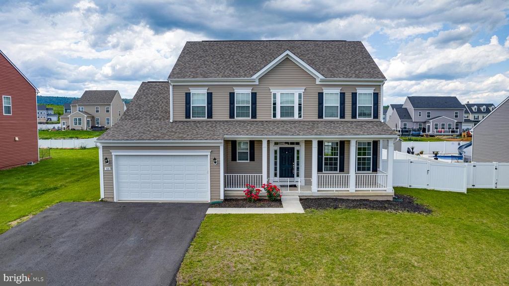 300 LAWRENCE RD., Gerrardstown, WV 25420