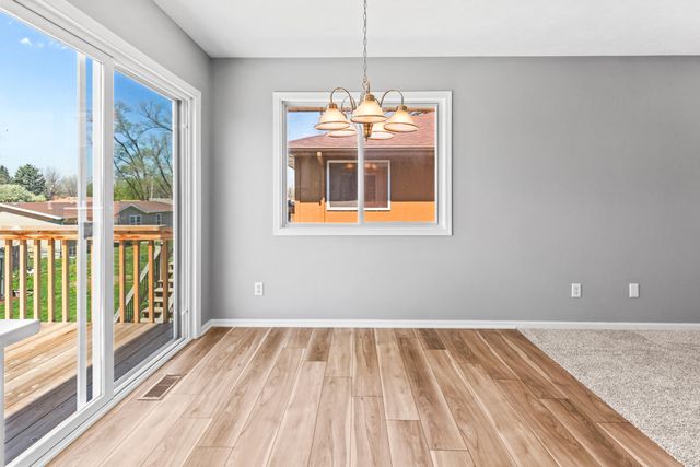 2714 S 17TH Street, Council Bluffs, IA 51501