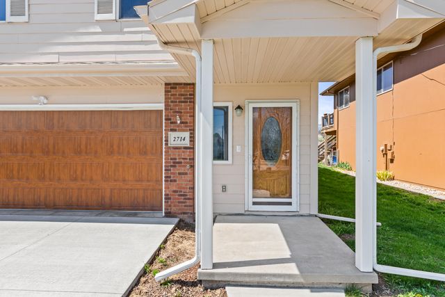 2714 S 17TH Street, Council Bluffs, IA 51501