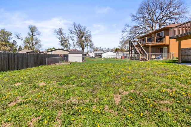 2714 S 17TH Street, Council Bluffs, IA 51501