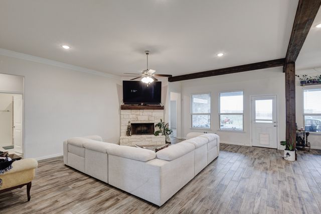 7604 Midway Ridge Trail, Ponder, TX 76259