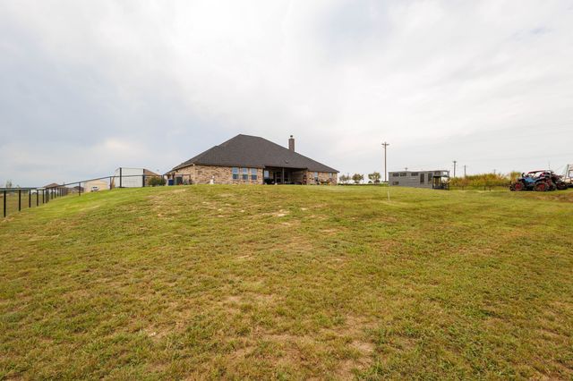 7604 Midway Ridge Trail, Ponder, TX 76259
