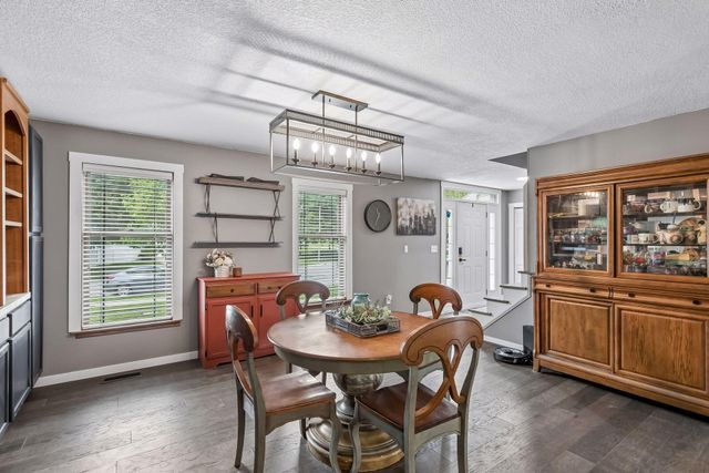 2024 Northview Lane NE, Rochester, MN 55906