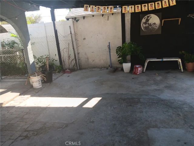 11136 Keswick Street, Sun Valley, CA 91352