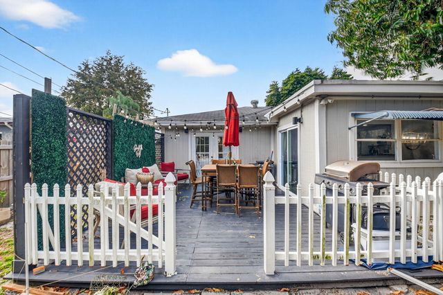 320 Riverdale Road, Palm Springs, FL 33461