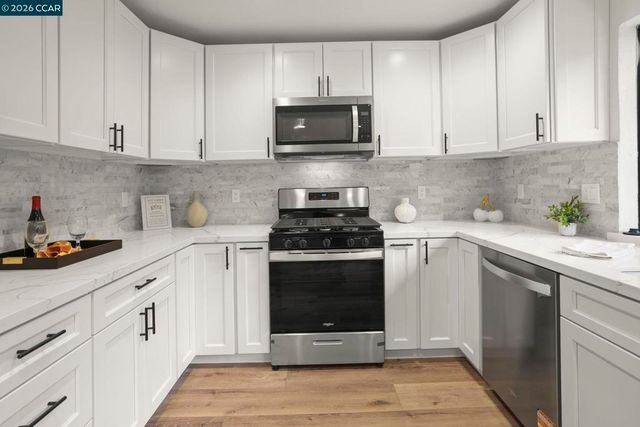 2185 2185 Greenridge Dr, Richmond, CA 94803