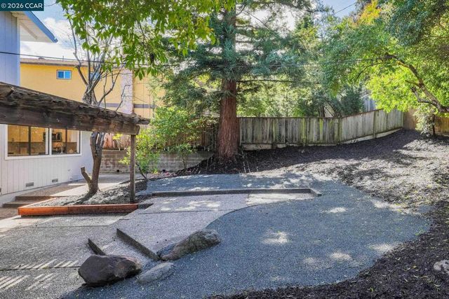 2185 2185 Greenridge Dr, Richmond, CA 94803