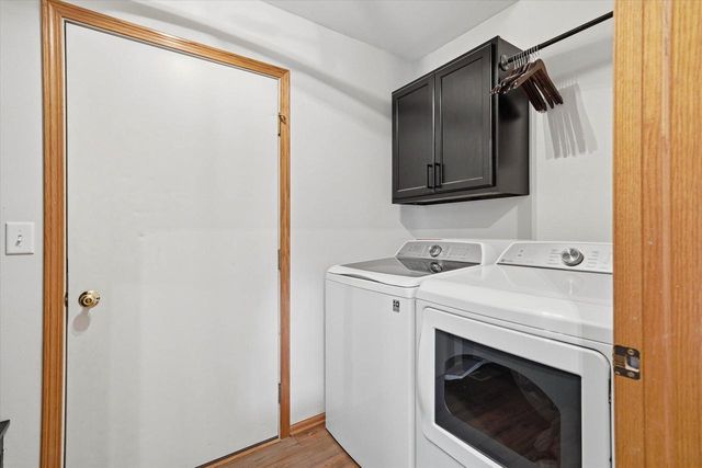 1879 Kissel DRIVE, Hartford, WI 53027