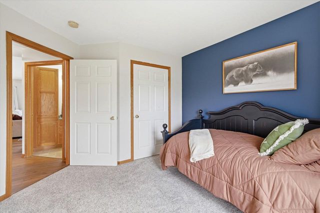 1879 Kissel DRIVE, Hartford, WI 53027