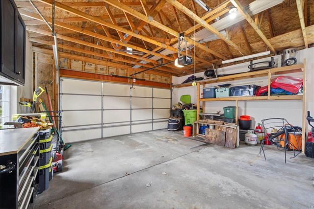1879 Kissel DRIVE, Hartford, WI 53027