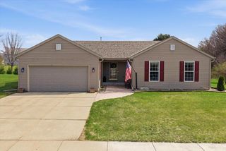 1879 Kissel DRIVE, Hartford, WI 53027